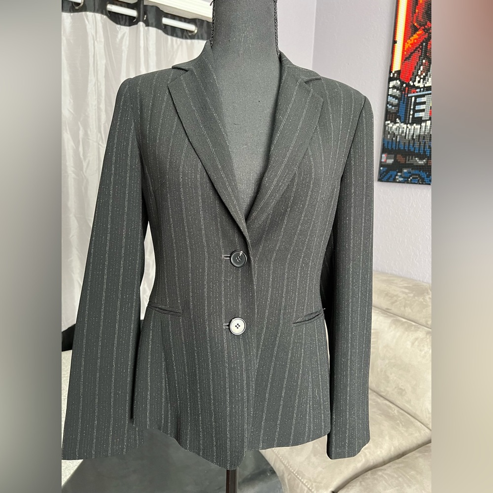 Blazer - Picture 7 of 10